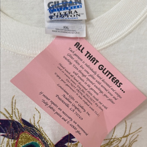 Gildan Cream Masquerade Graphic Tee 1990’s nwt - Picture 3 of 5
